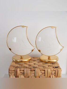 Vintage Brass Frosted Glass Leaf Accent Lamps Pair Hollywood Regency 10”